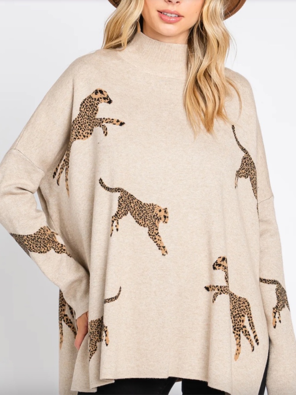 Entro Mock Neck Cheetah Jaguar Women's Sweater